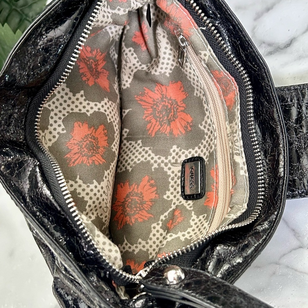GUESS WRISTLET - Picture 7 of 12